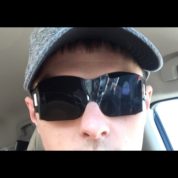 Meet your Posher, Stephen - Picture 1 of 1